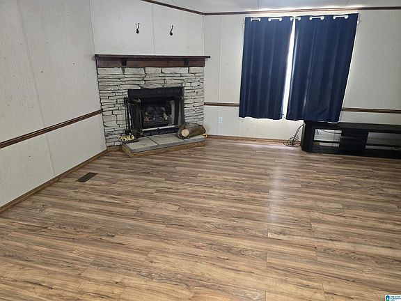 2nd image of 1128 Old Ashland Rd