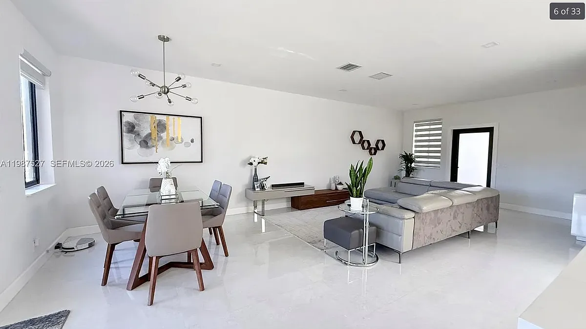 Building Photo - 1392 Canary Island Dr #0