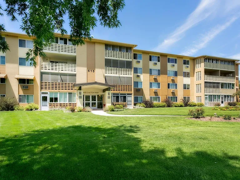 615 S Alton Way #1C — Photo 2