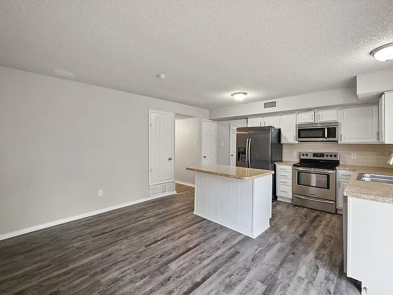 3505 Rush Springs Dr — Photo 8