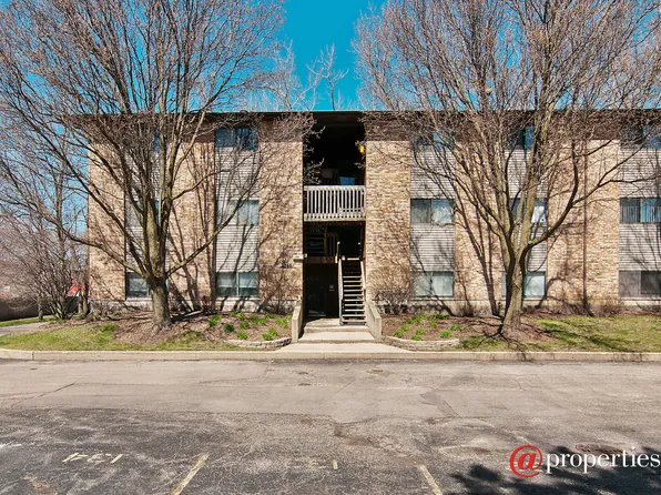 2366 South St APT F, Elgin, IL 60123
