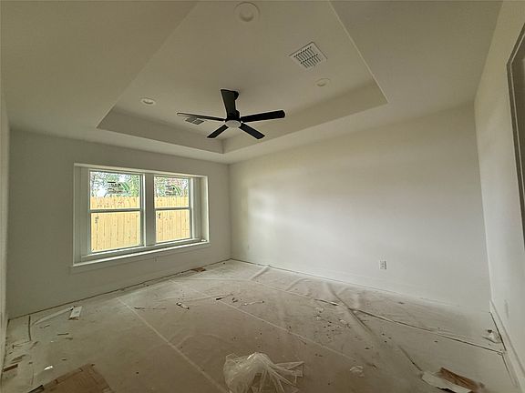 5th image of 2703 Springdale St
