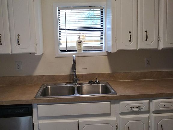 4th image of 1245 Windemere Dr