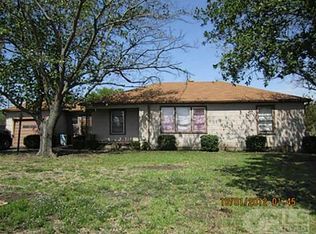 5908 Lee St, Greenville, TX 75401