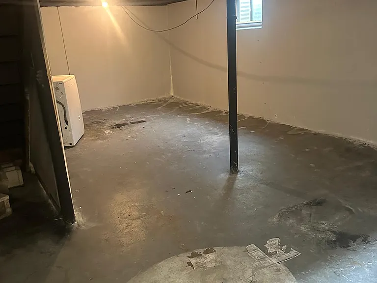 1505 Hervey Ave — Photo 3