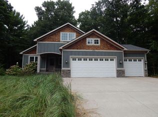 17225 Sheldon Dunes Dr, West Olive, MI 49460