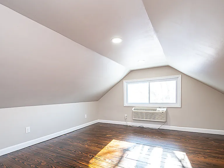 10712 Fidelity Ave #UP — Photo 25