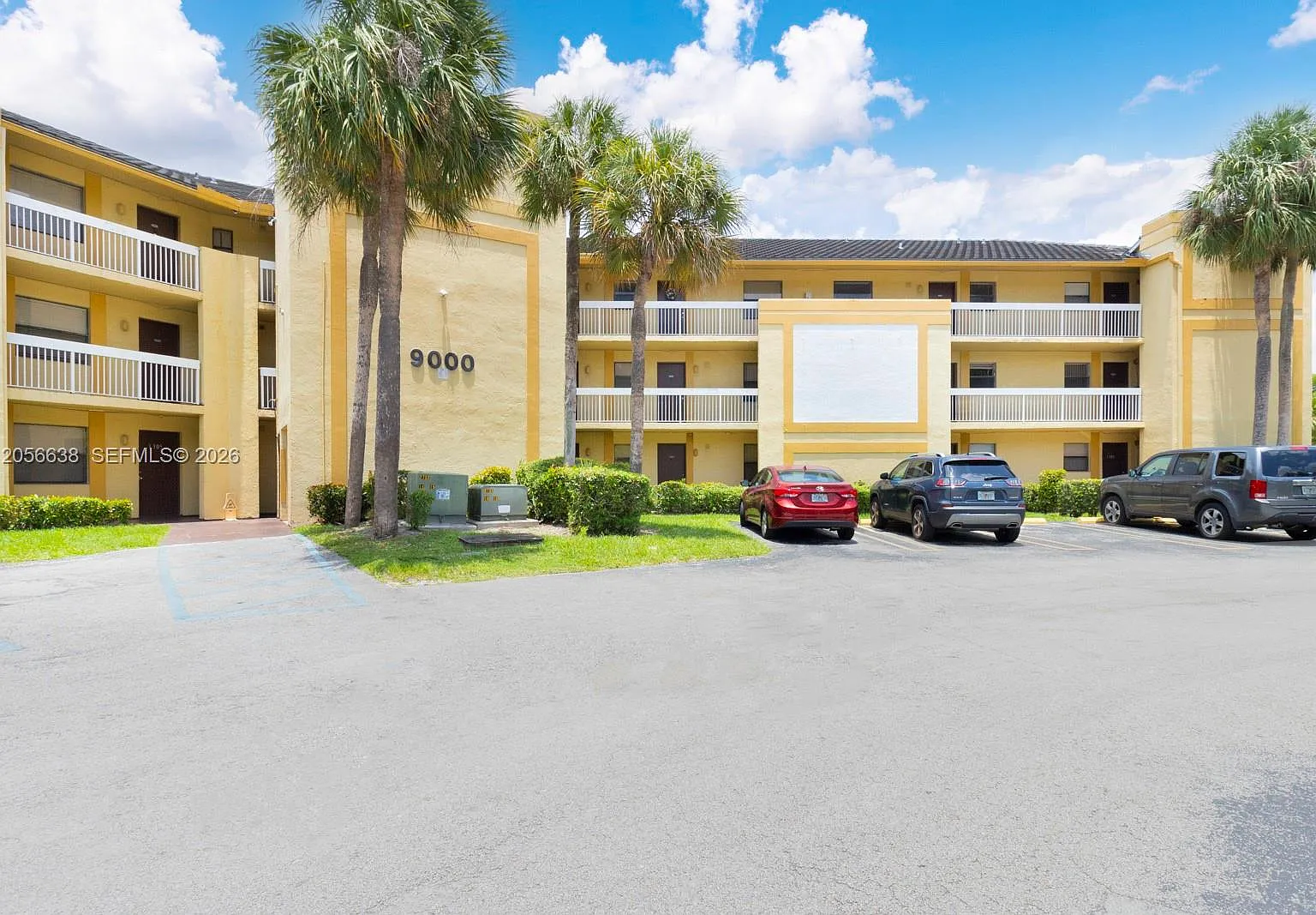 2 bed, 2.0 bath, 850 sqft, $2,100 — Photo 1