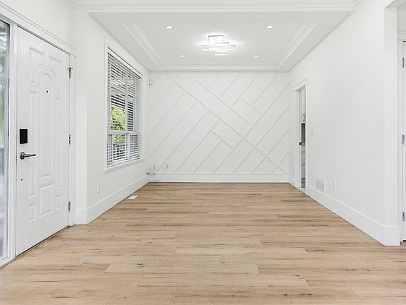 4th image of 7349 194th St