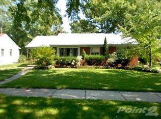 22776 Floral St, Farmington, MI 48336