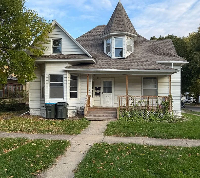 1334 3rd Ave N