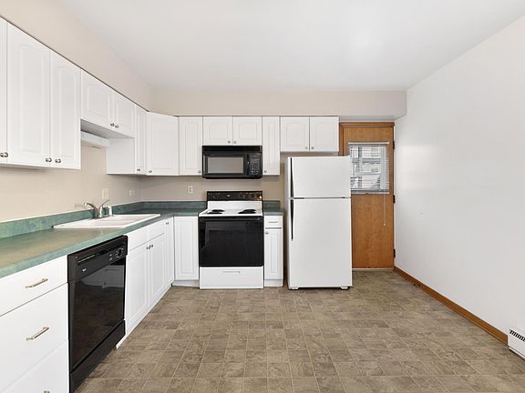 3rd image of 400 W Jackson St
