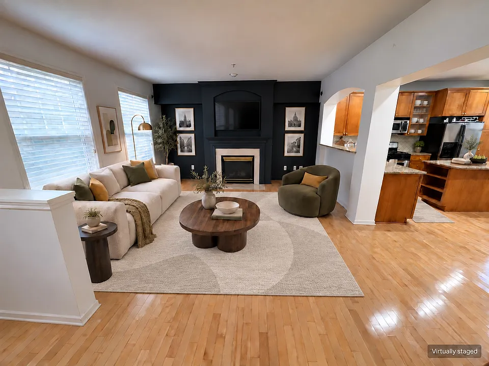 8279 Labont Way