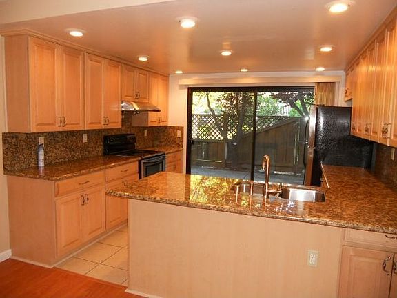 4th image of 6713 Leatherwood Ct