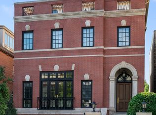1255 W Schubert Ave, Chicago, IL 60614