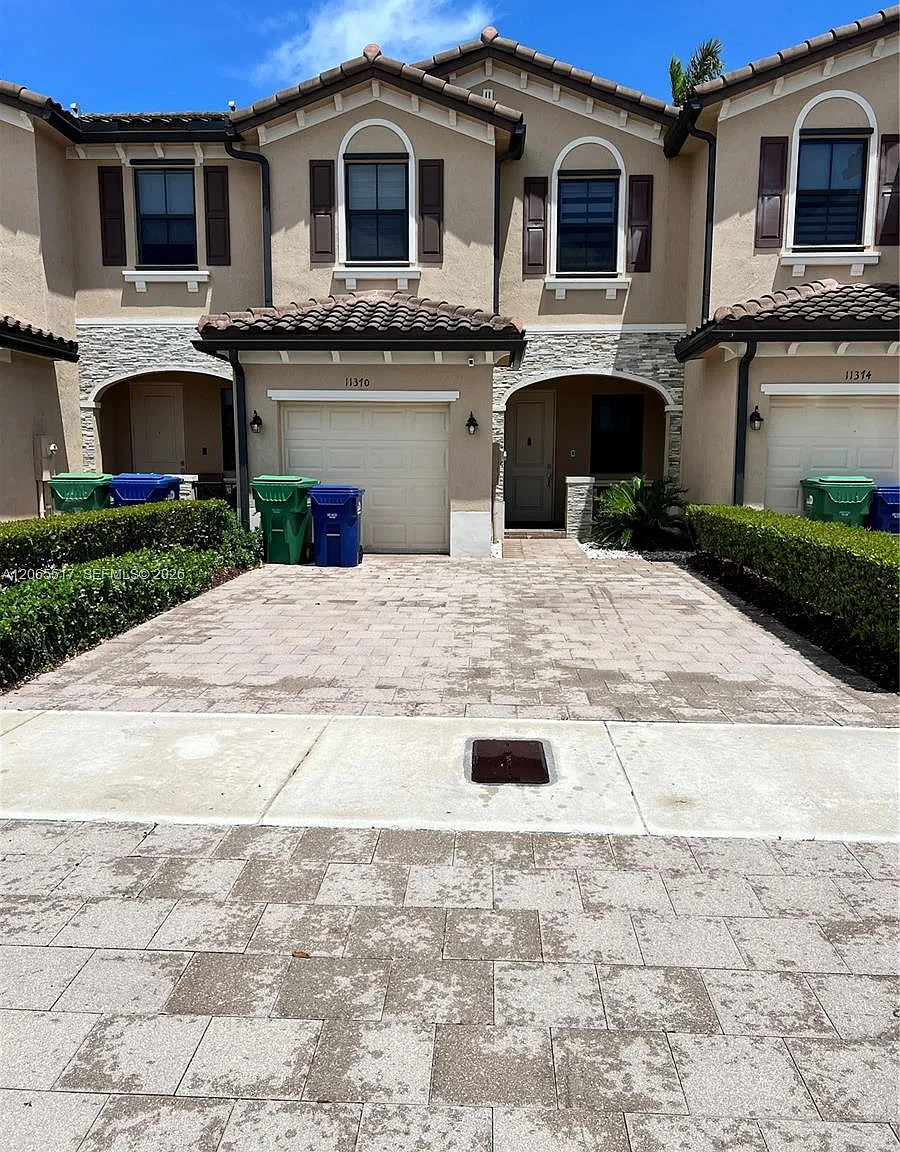 Coco Palm Villas — Photo 1