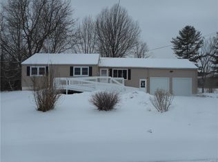 9581 Black Creek Rd, Brewerton, NY 13029