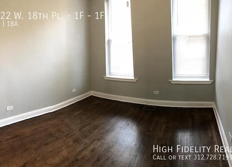 1322 W 18th Pl #1F — Photo 3