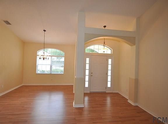5th image of 63 Pine Brook Dr