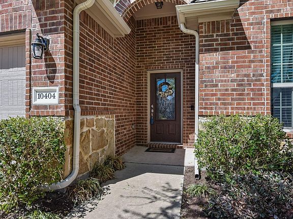 3rd image of 10404 Hidden Haven Dr