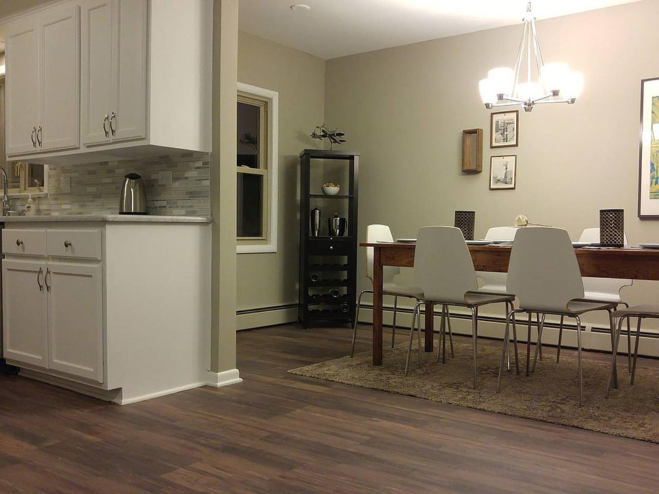 Dining area, furniture included
