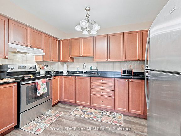 4th image of 9944 Keele St #204