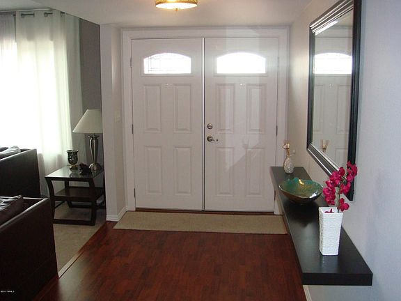 3rd image of 841 N Mann Ave