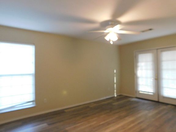 3rd image of 5412 S Y St #A