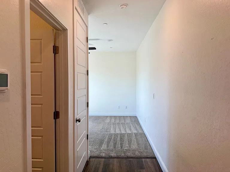 5817 E Truman Ave — Photo 26