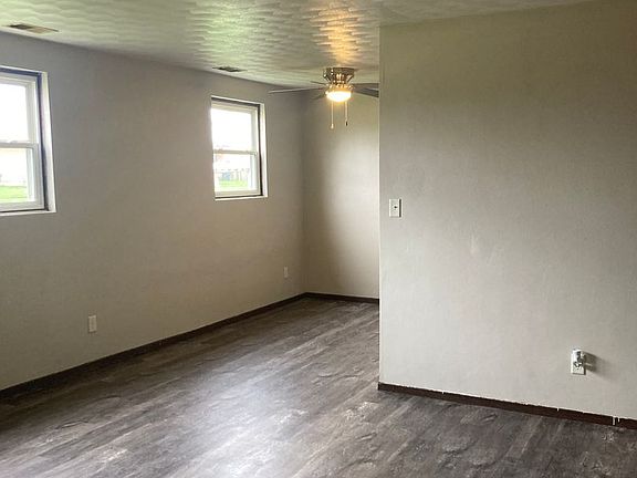 3rd image of 636 W 63rd St #2