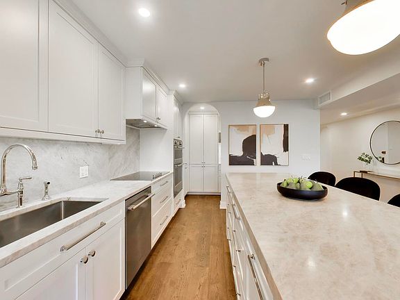 3rd image of 650 Winnetka Mews APT 310