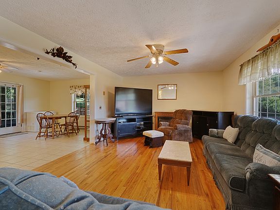 5th image of 120 Airish Ln