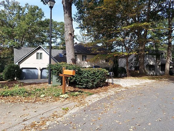 3rd image of 486 Timberlea Lake Dr SE