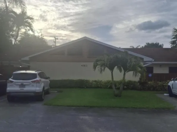 4353 Woodstock Dr APT B, West Palm Beach, FL 33409