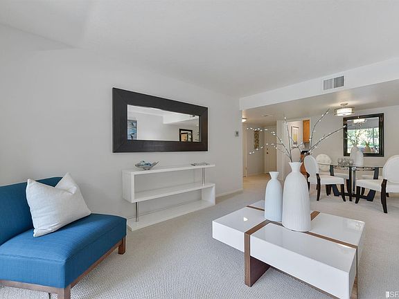 4th image of 675 Sharon Park Dr APT 211