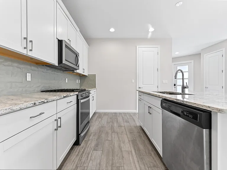 11381 SW Lyra Dr — Photo 7