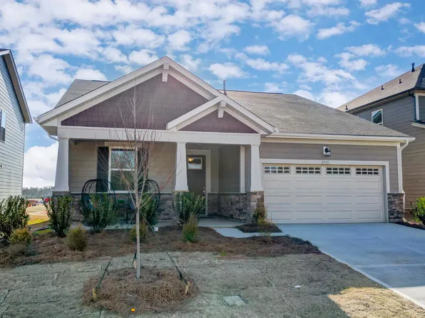 354 Providence Creek Dr, Fuquay Varina, NC 27526