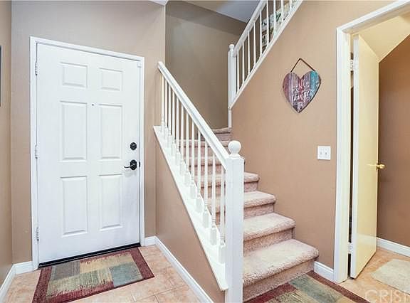 4th image of 28378 Mayfair Dr