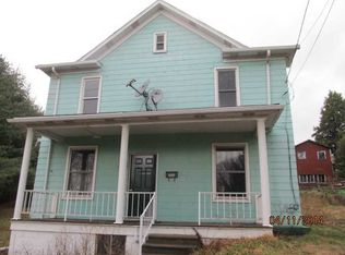319 Broadway St, Meyersdale, PA 15552