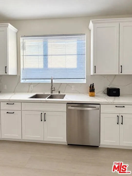 2 bed, 2.5 bath, 1084 sqft, $3,400 — Photo 4