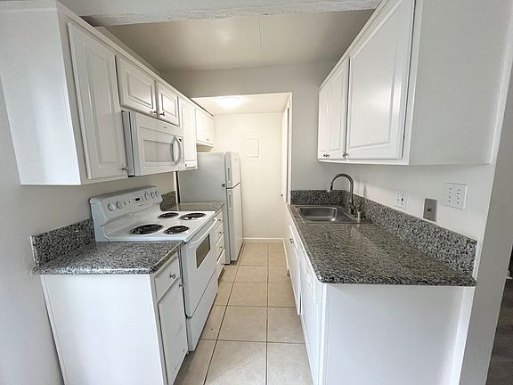 5th image of 2326 V St APT 01