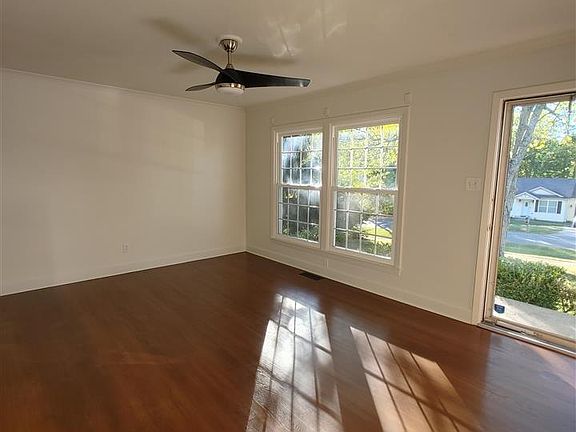 4th image of 1068 Delmar Dr