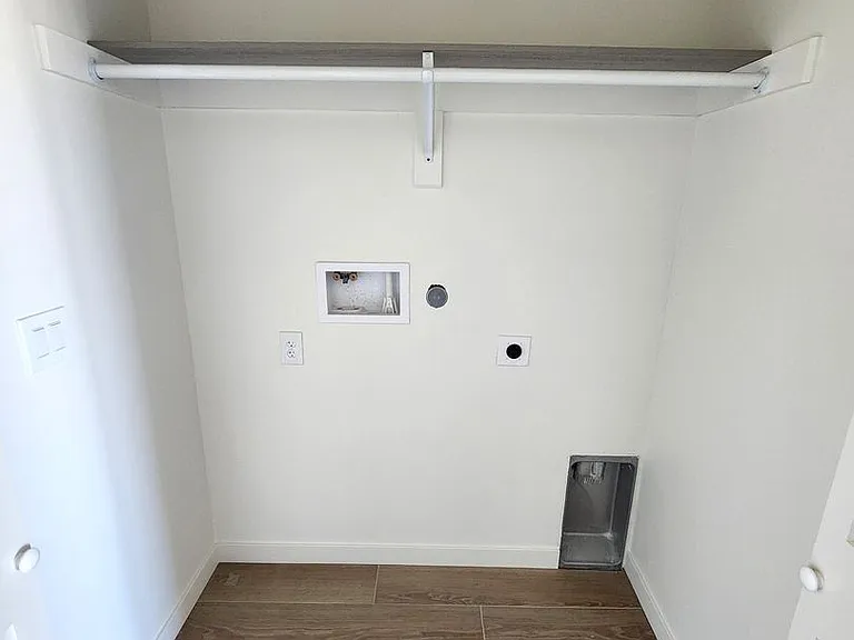 1301 Jefferson Ave — Photo 15