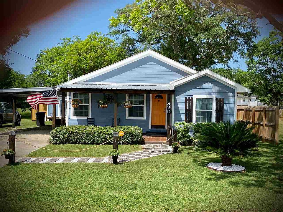 1st image of 920 20th St