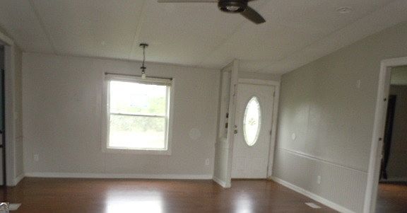 4th image of 9154 Crooked Run Rd