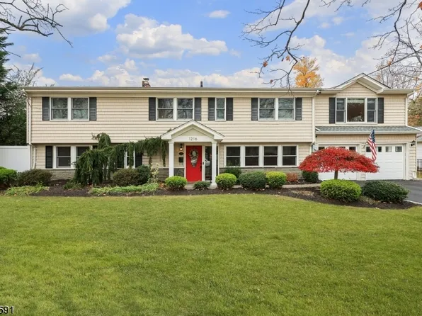 1216 Wyoming Drive, Mountainside Boro, NJ 07092