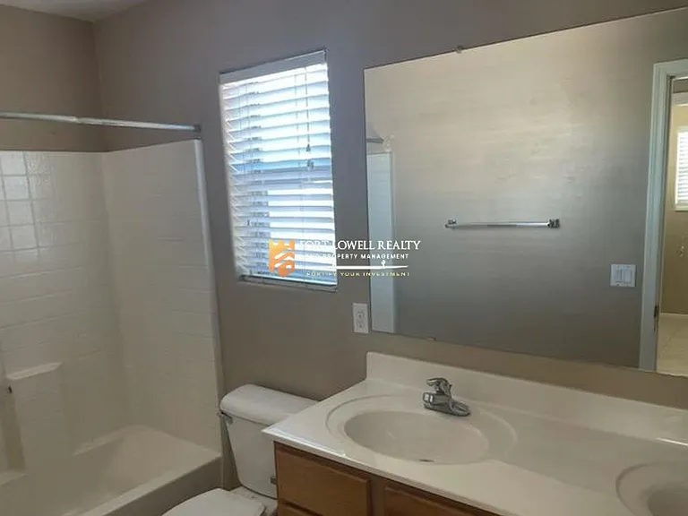 15463 W Poinsettia Dr — Photo 7