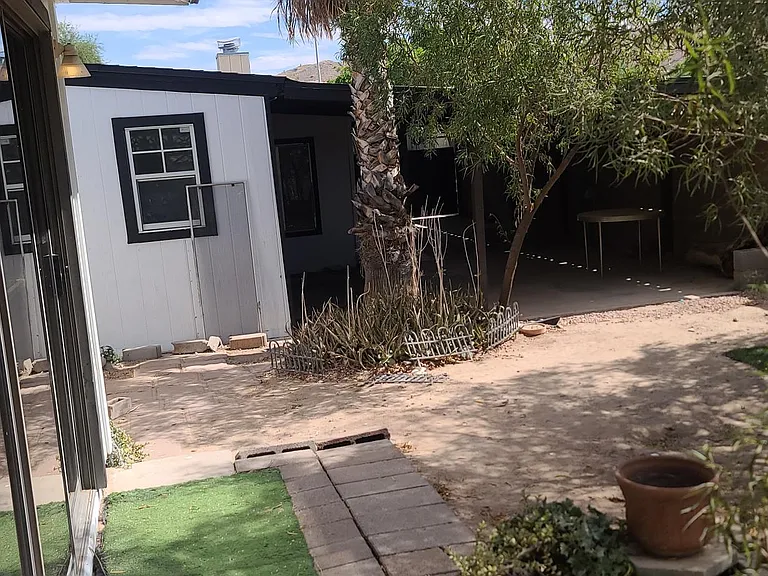 4142 E Fremont St — Photo 10