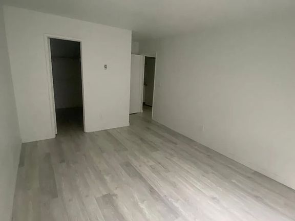 3rd image of 702 R Ave