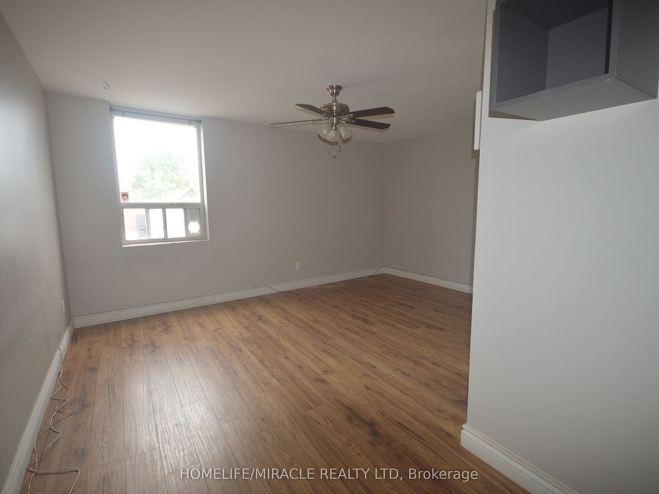 1st image of 64 Holland St W Unit 1
